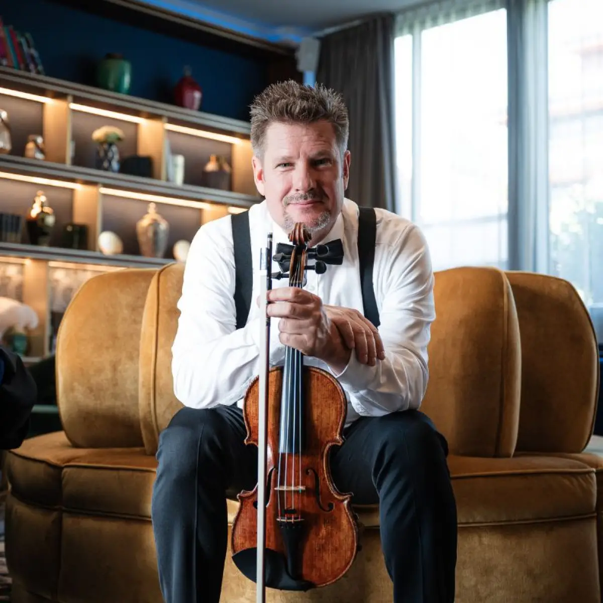 Pintér Attila - hegedű Pintér Attila - hegedű