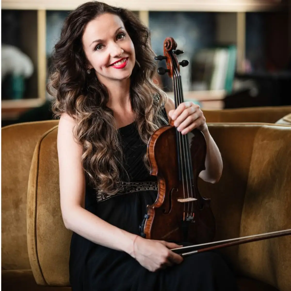 Puha Aliona - hegedű Puha Aliona - hegedű